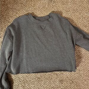 Cropped gray sweatshirt (M)